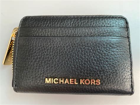 michael kors pebble card holder.